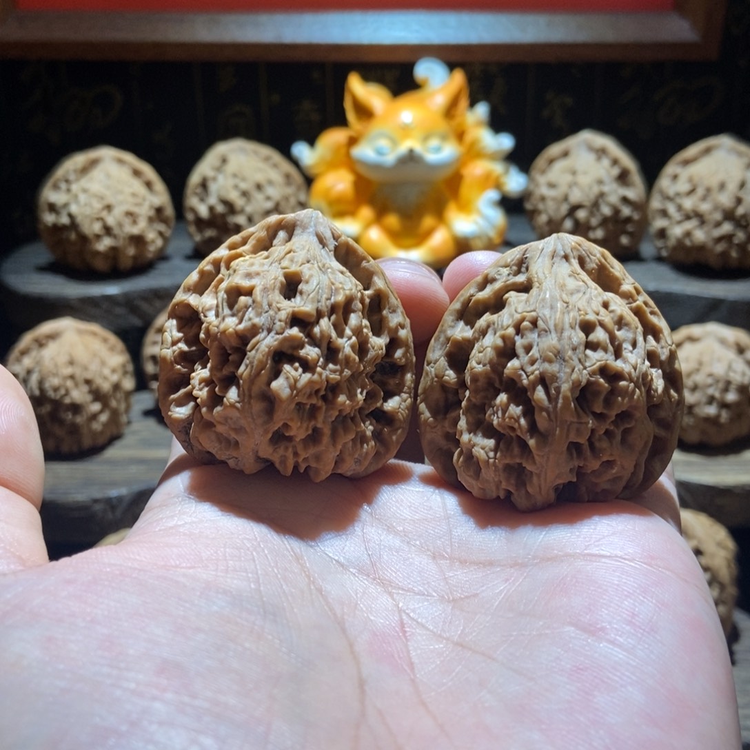 鹿***溪文玩核桃把件涿鹿南将石