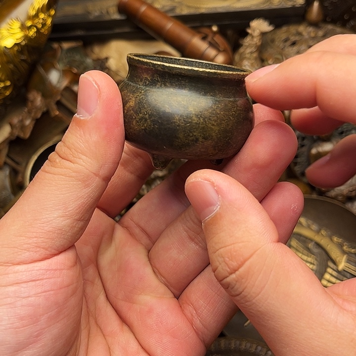 精美铜器做工精湛