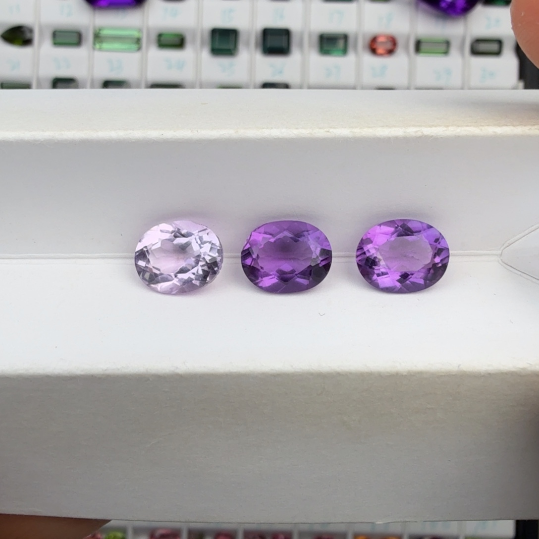 笔搁紫晶未镶嵌天然多样性发一颗8*10mm