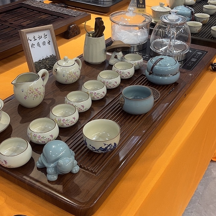 茶盘的形状很漂亮呢是