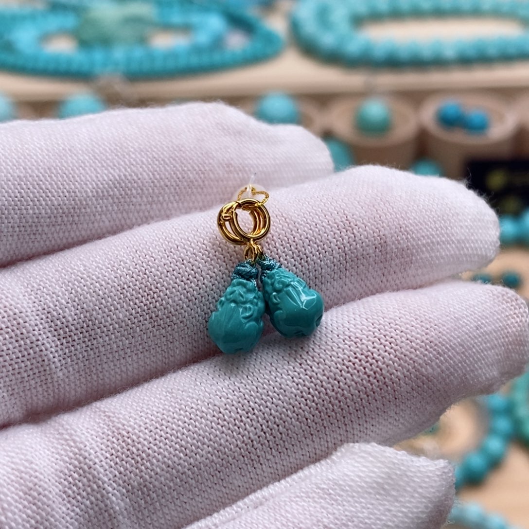 未镶嵌绿松石珠宝奇石