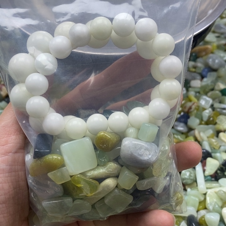 蛇纹石玉未镶嵌鱼缸石