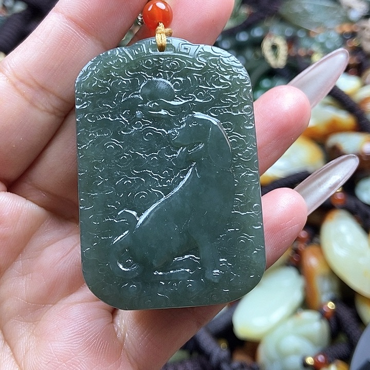 和田玉颈饰未镶嵌双面