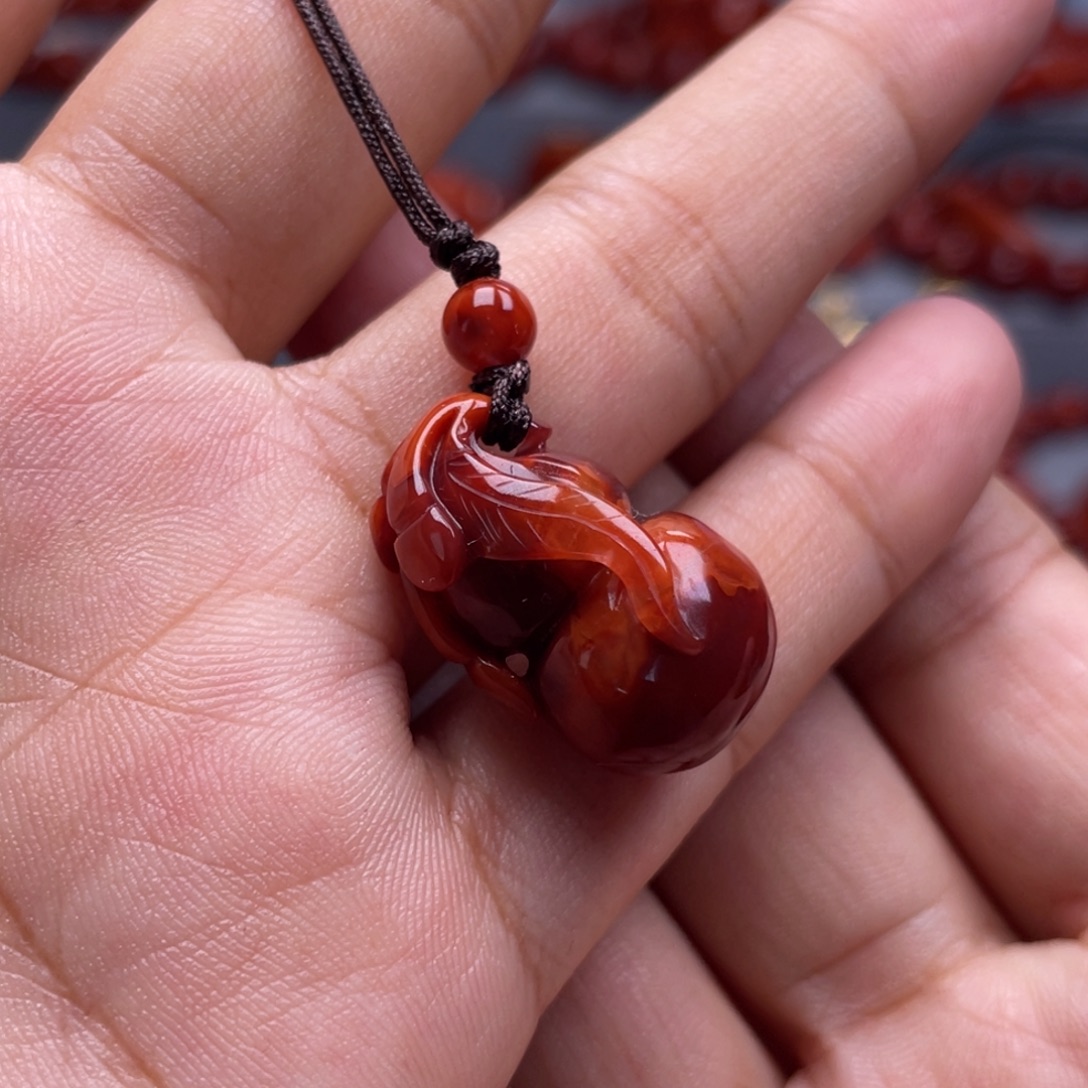南红玛瑙未镶嵌珠宝奇石葫芦吊坠