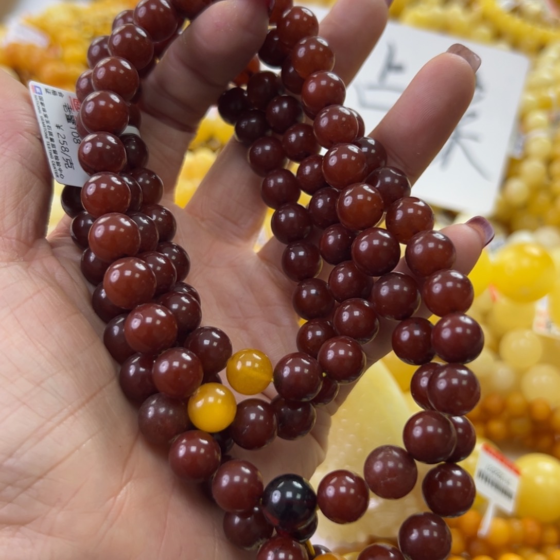 琥珀珠宝奇石未镶嵌