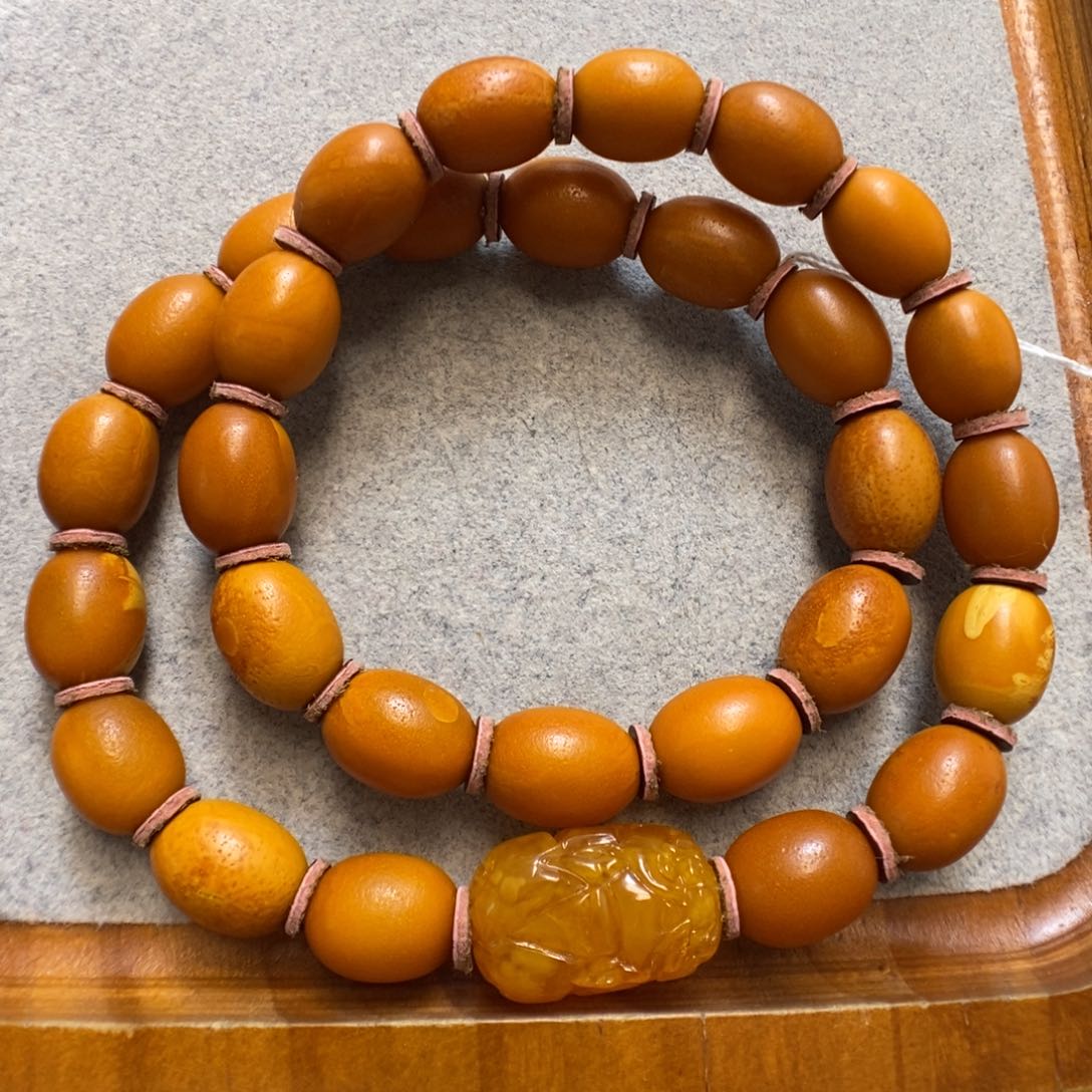 未镶嵌蜜蜡手串蜜蜡