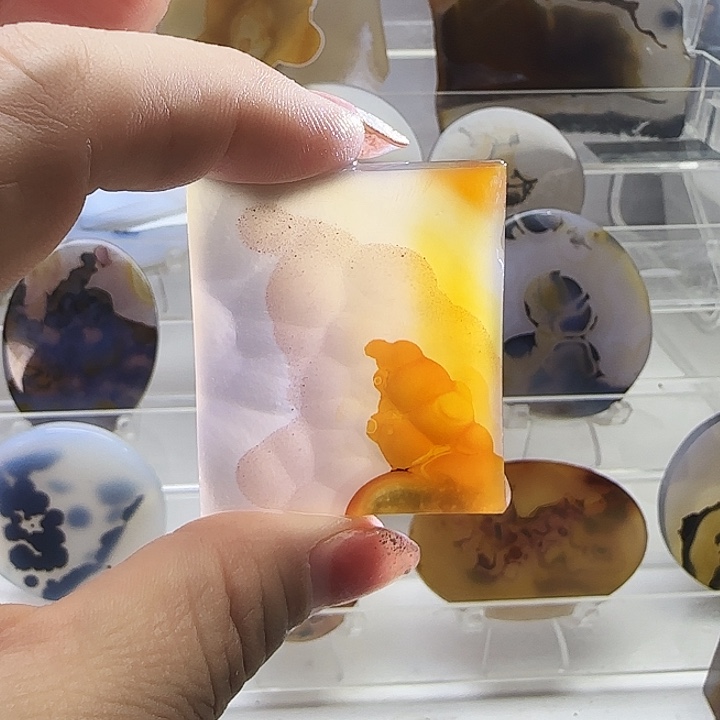 玛瑙/玉髓未镶嵌珠宝奇石