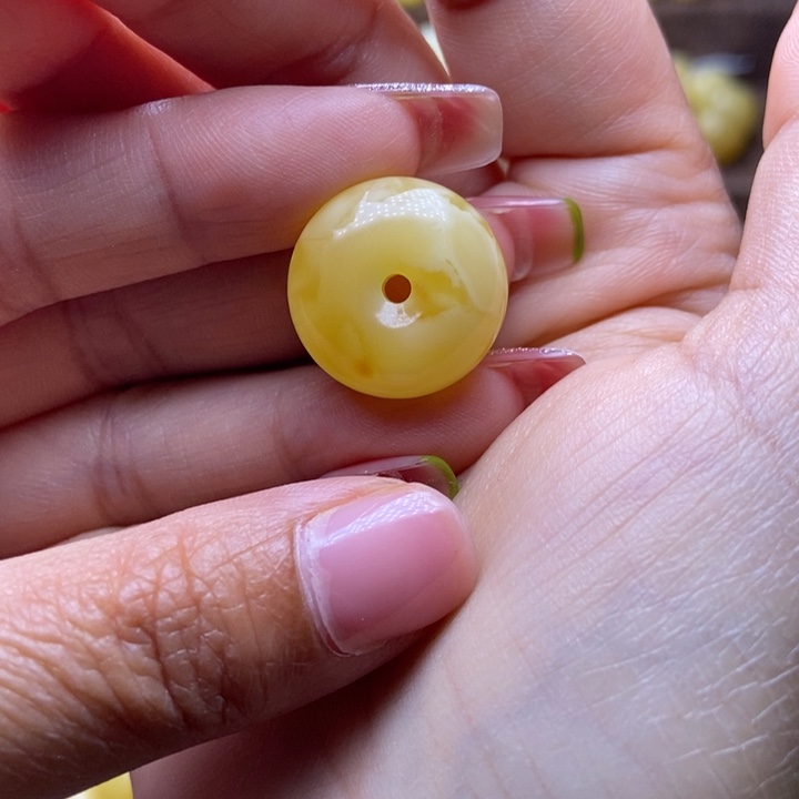 未镶嵌琥珀裸石星筠珠宝优选3