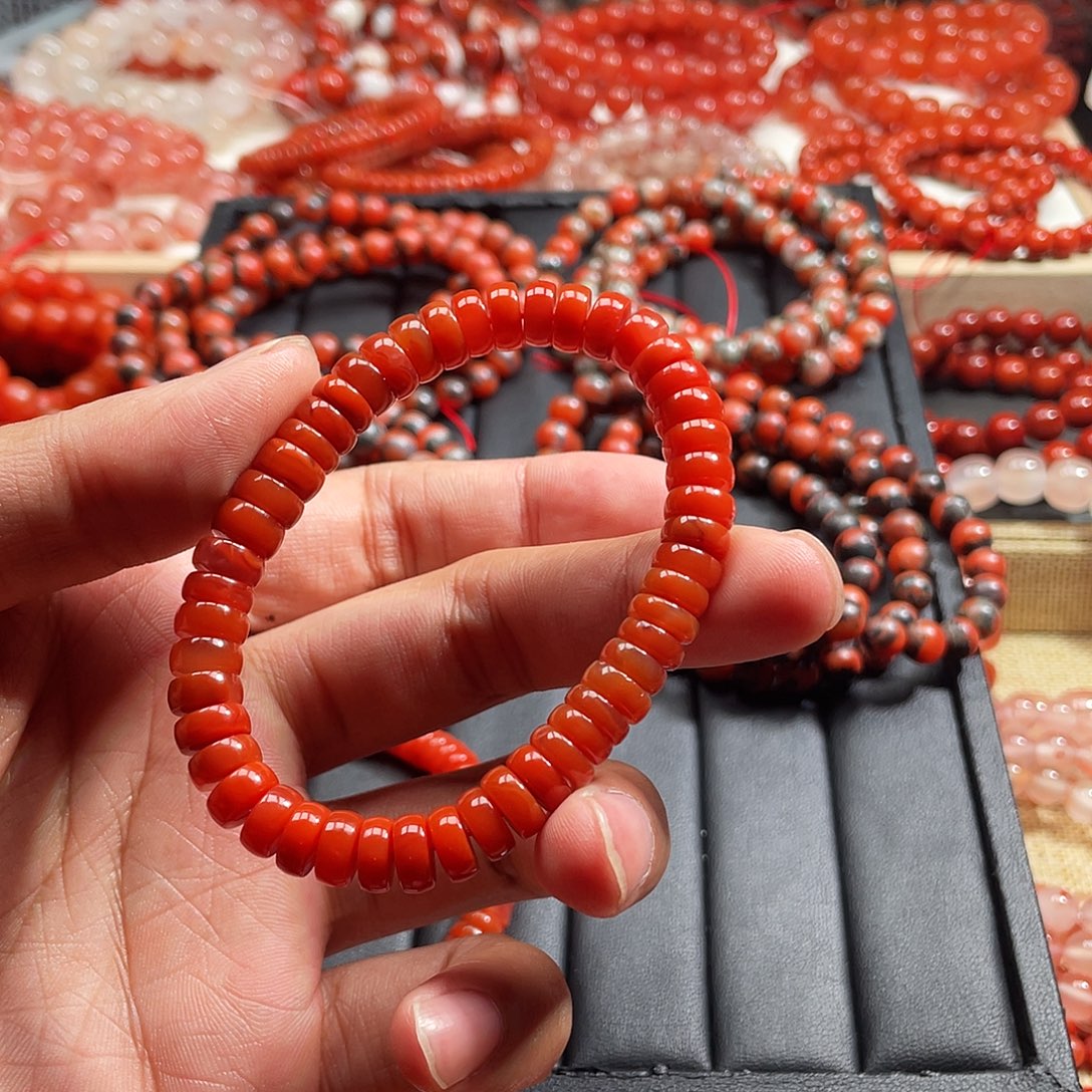 柔***y手链未镶嵌南红玛瑙