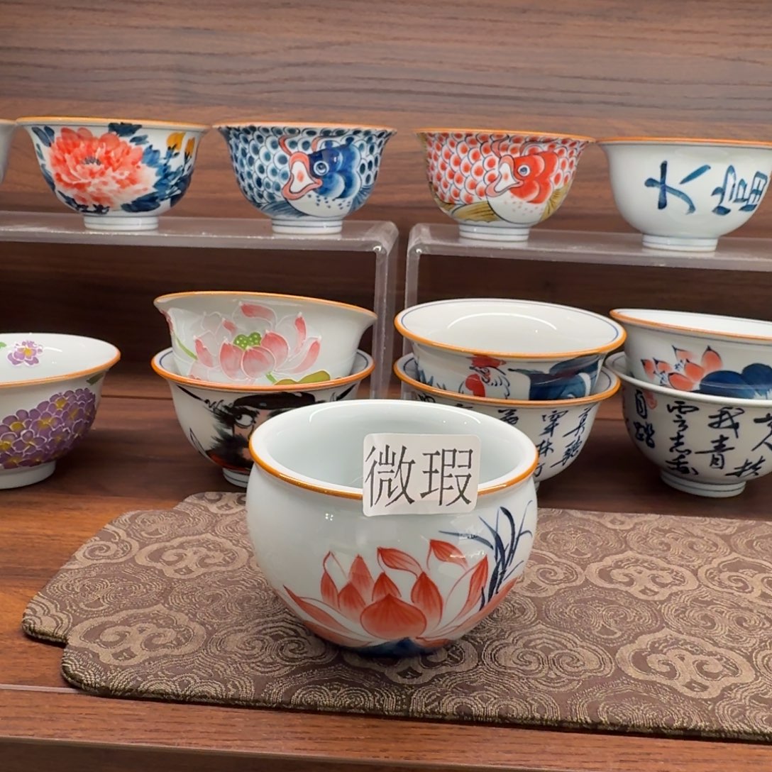 釉下手绘茶具微瑕