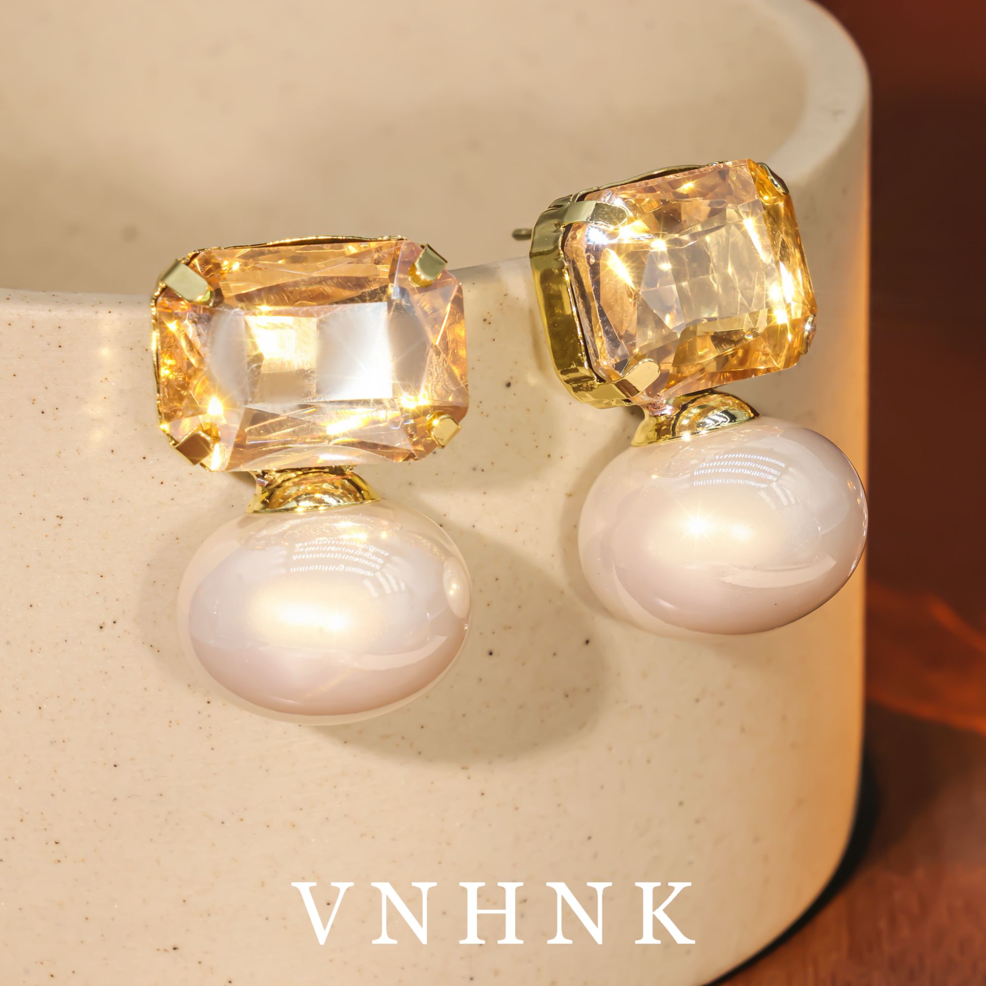 铜合金仿珍珠耳饰 美可儿   C718  金色气质耳环