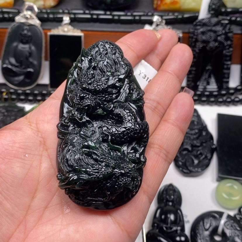 【闪购商品】蛇纹石玉颈饰未镶嵌冰*啡