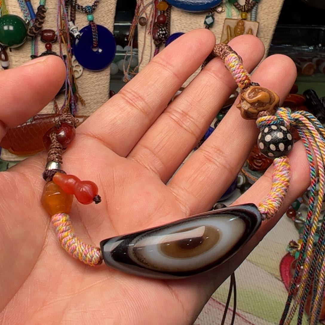 玛瑙/玉髓颈饰未镶嵌