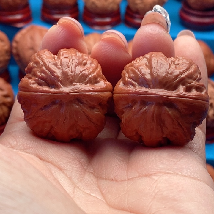 核桃精品文玩核桃手捻方头粗筋