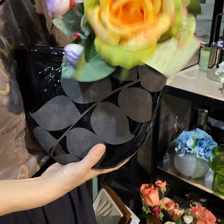 陶瓷花瓶部分（微瑕）花瓶