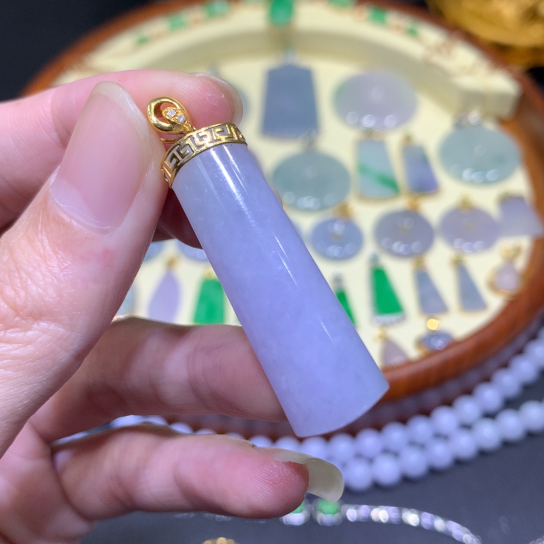 翡翠吊坠(不含链)18K金镶嵌