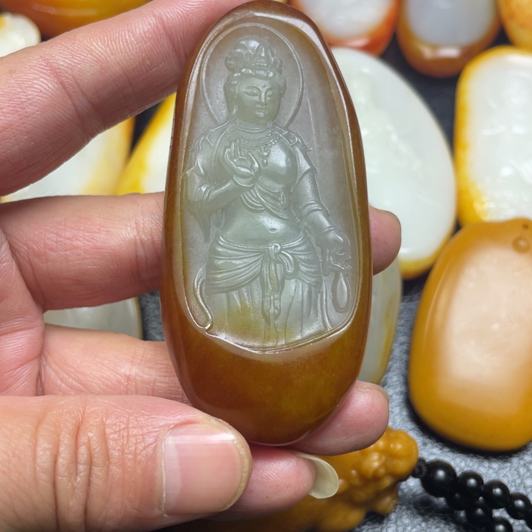 和田玉未镶嵌挂件