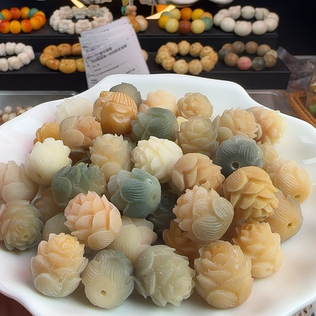 吊坠菩提根/象牙果瑕疵卡18手修莲花20颗不挑瑕