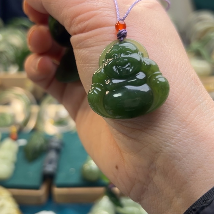 和田玉（碧玉）颈饰未镶嵌佛公