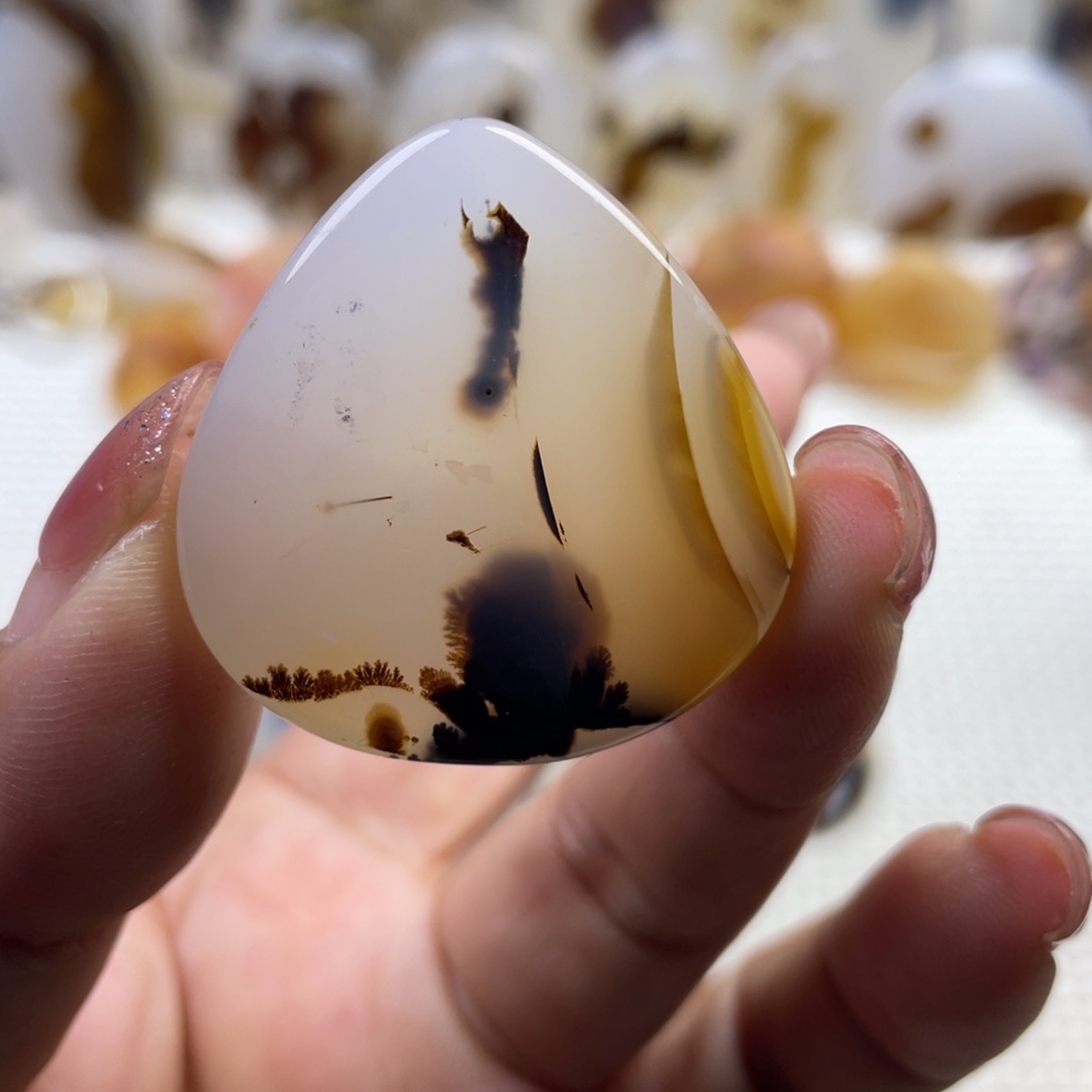 玛瑙/玉髓未镶嵌颈饰