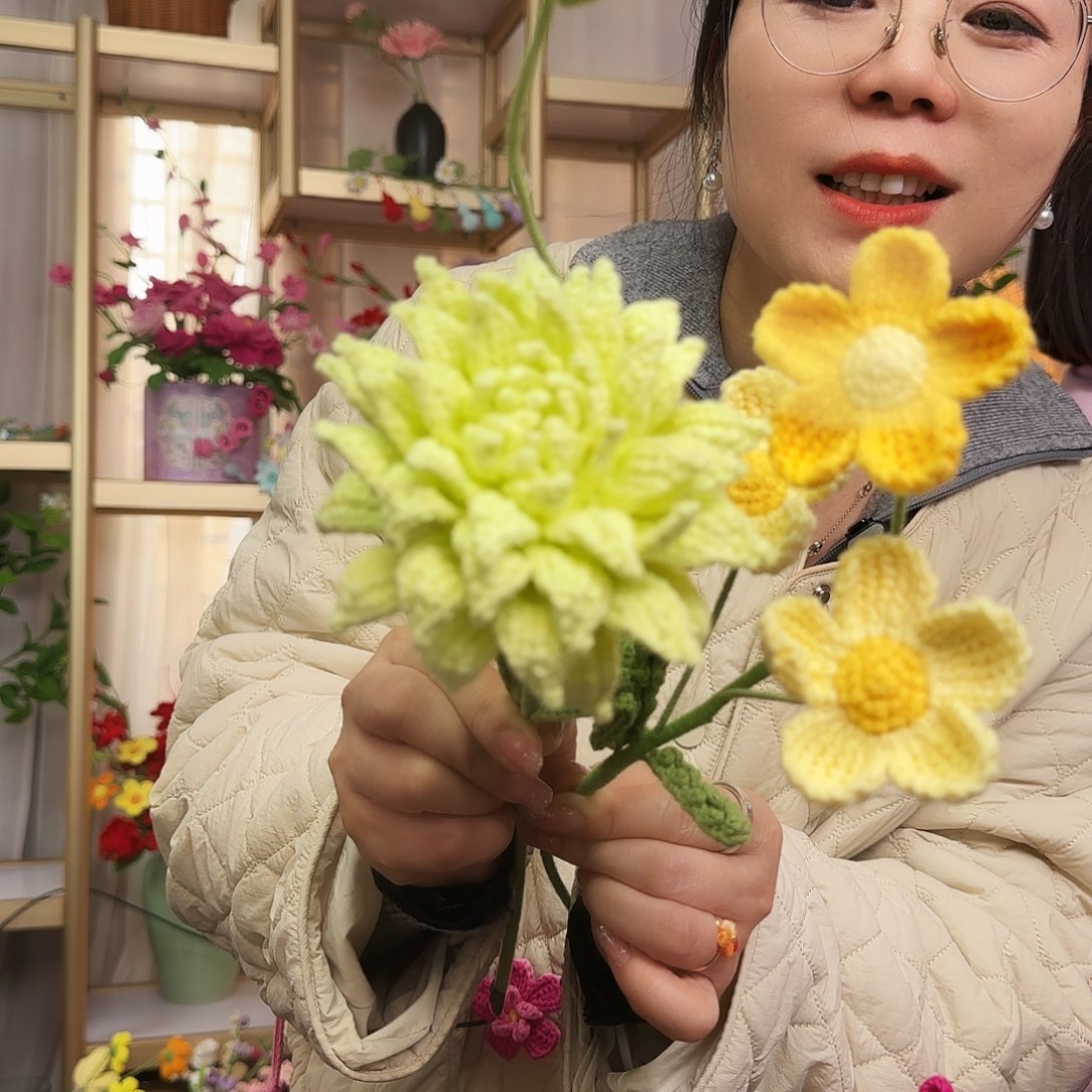 手工钩织设计花束