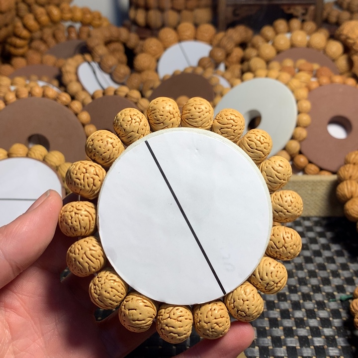 白***依桃核手串21#绣球金豆