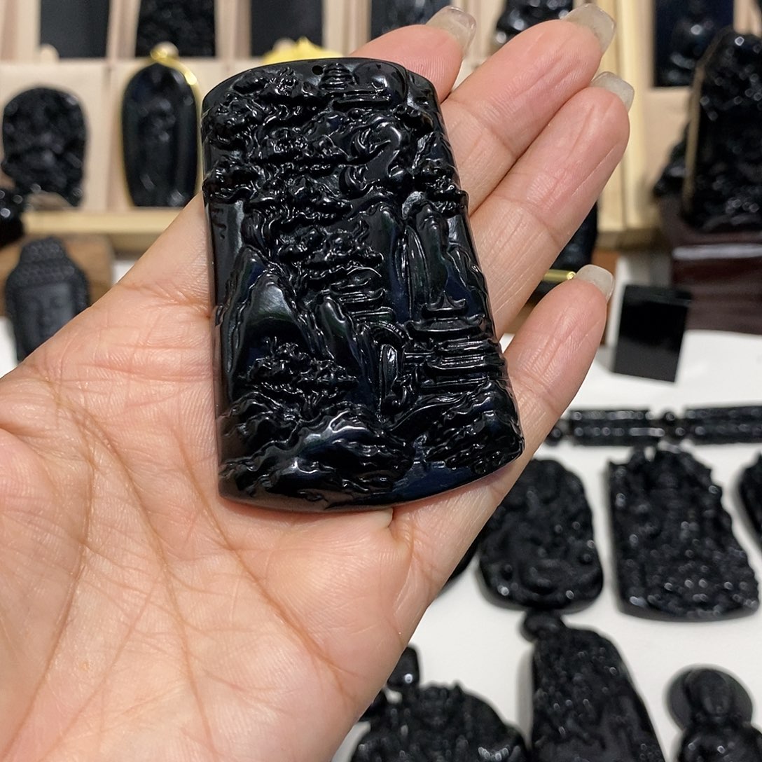 轩***陌岫玉未镶嵌纯天然岫玉颈饰