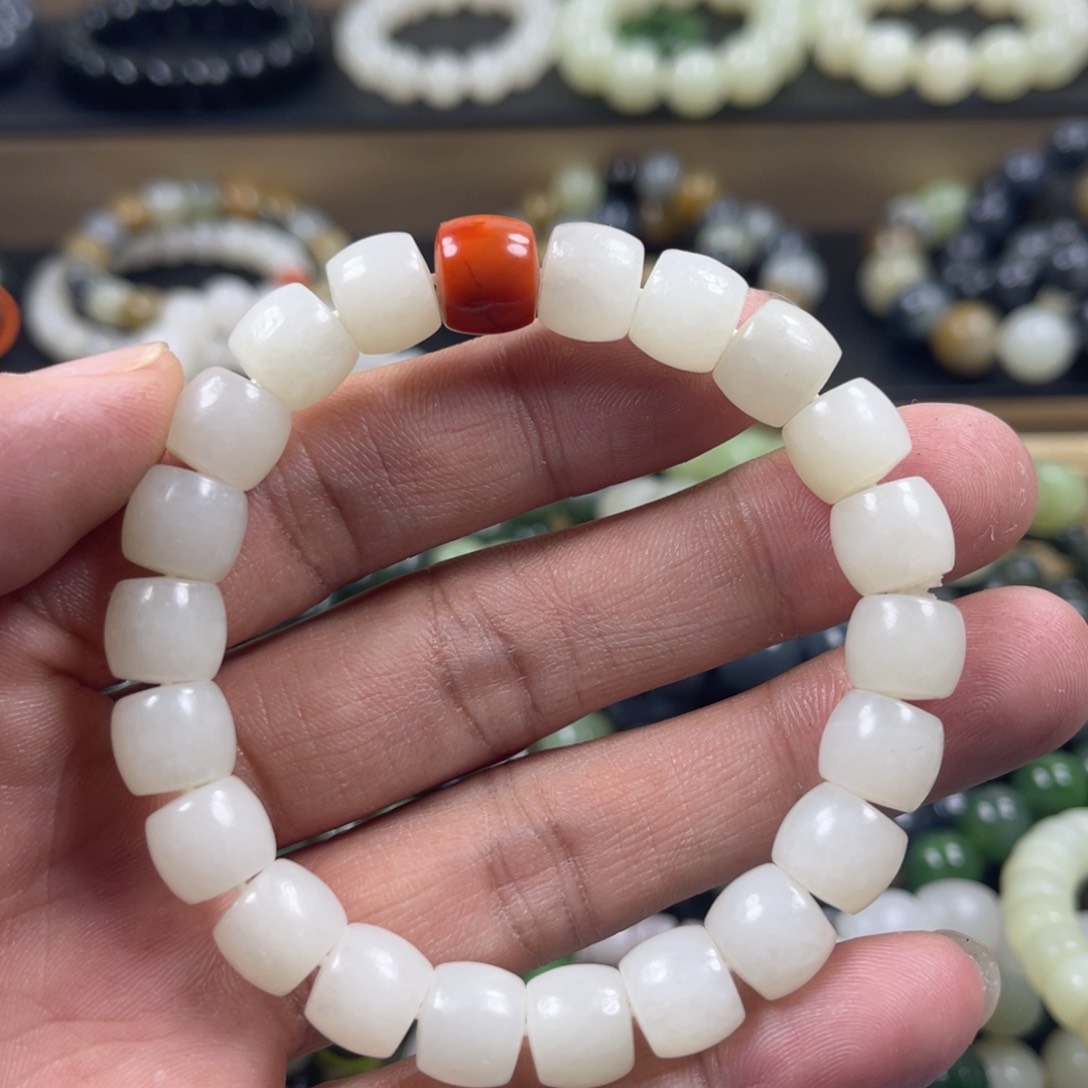 和田玉手串未镶嵌