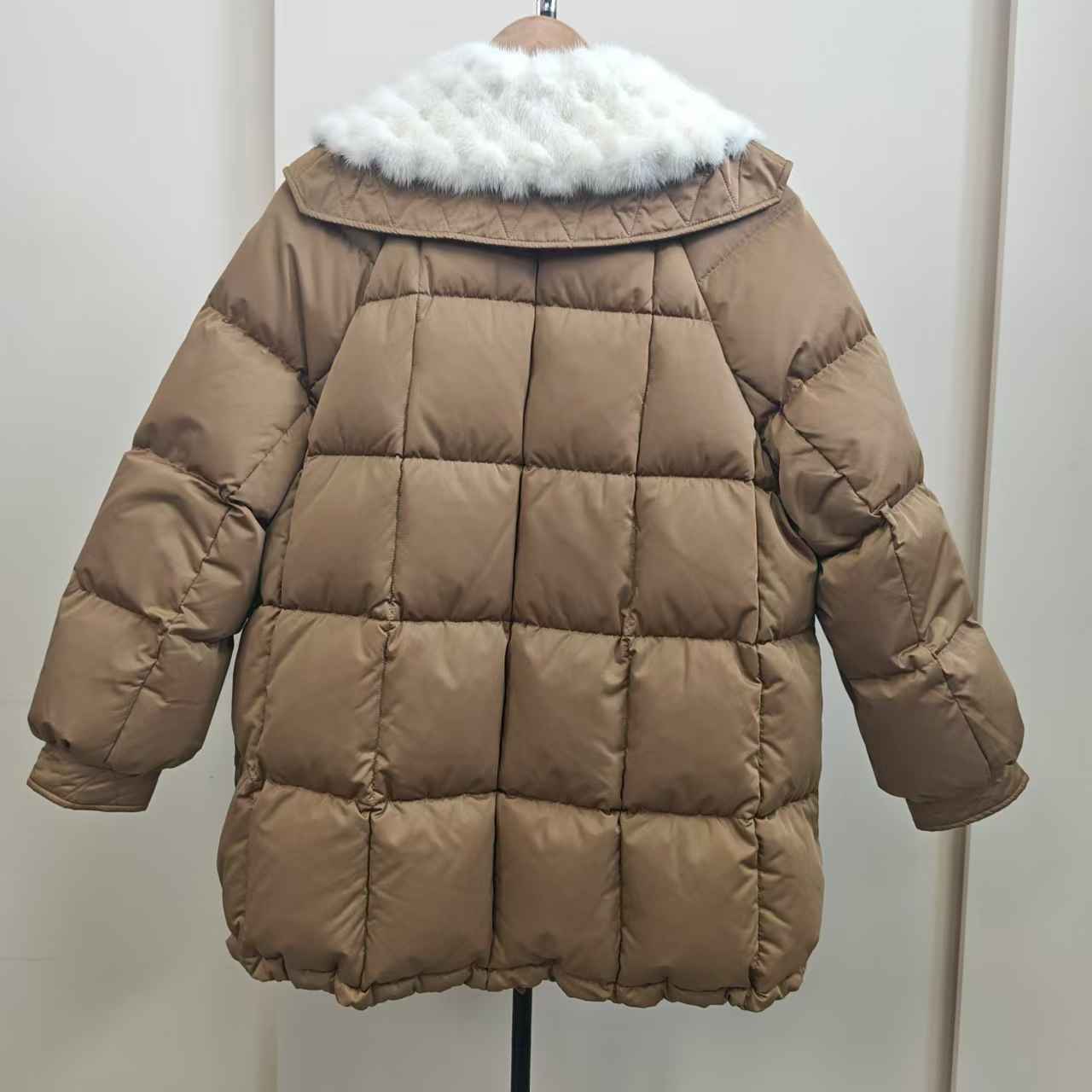 【直播专享】商场同款新品水貂毛领宽松版鹅绒服N0910B34991