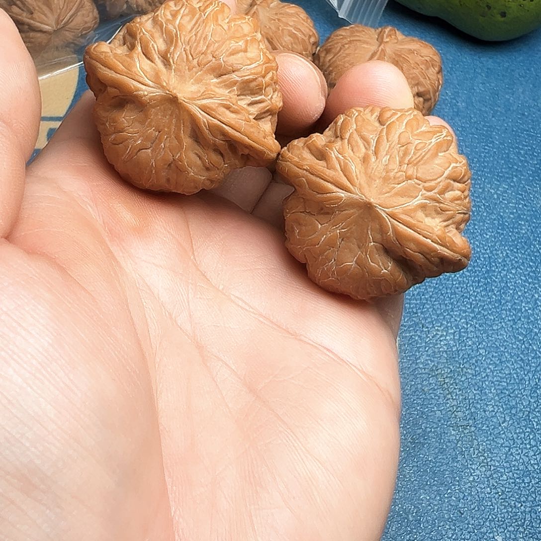尚***把件文玩核桃41铁锤