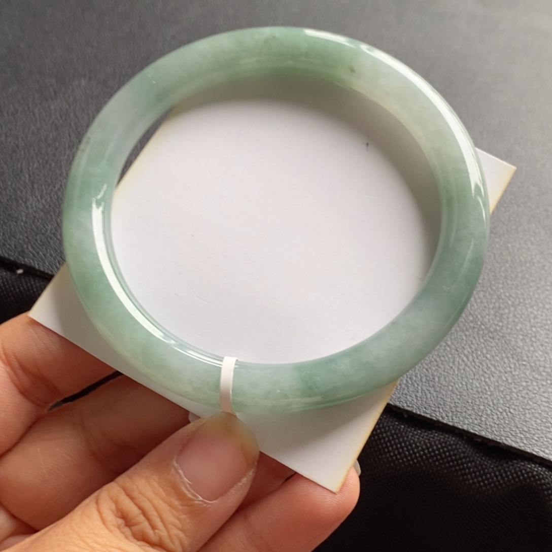 翡翠手镯未镶嵌32号61.2-8.5-8.9