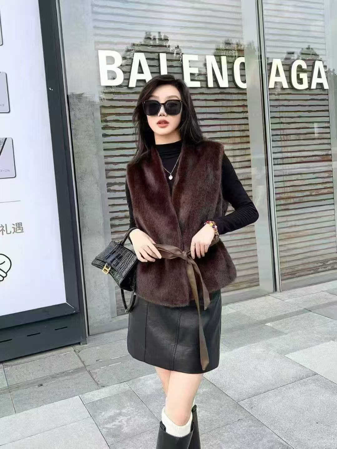 【伍老师身上同款】爆款环保毛减龄毛马甲时尚气质设计师百搭背心