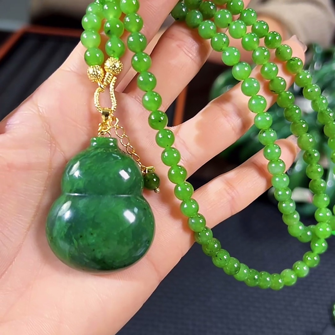 和田玉（碧玉）未镶嵌颈饰