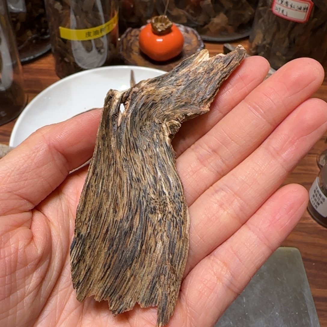 月***曦沉香碎屑沉香虎斑棋4.6克