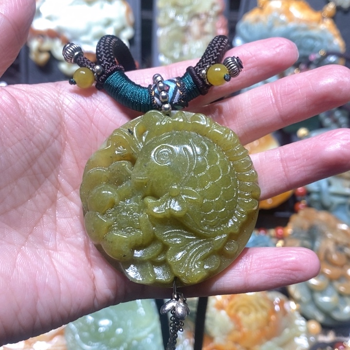 岫玉毛衣链未镶嵌