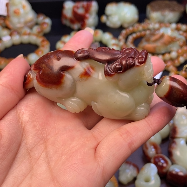 岫岩河磨玉（透闪石质玉）未镶嵌把件