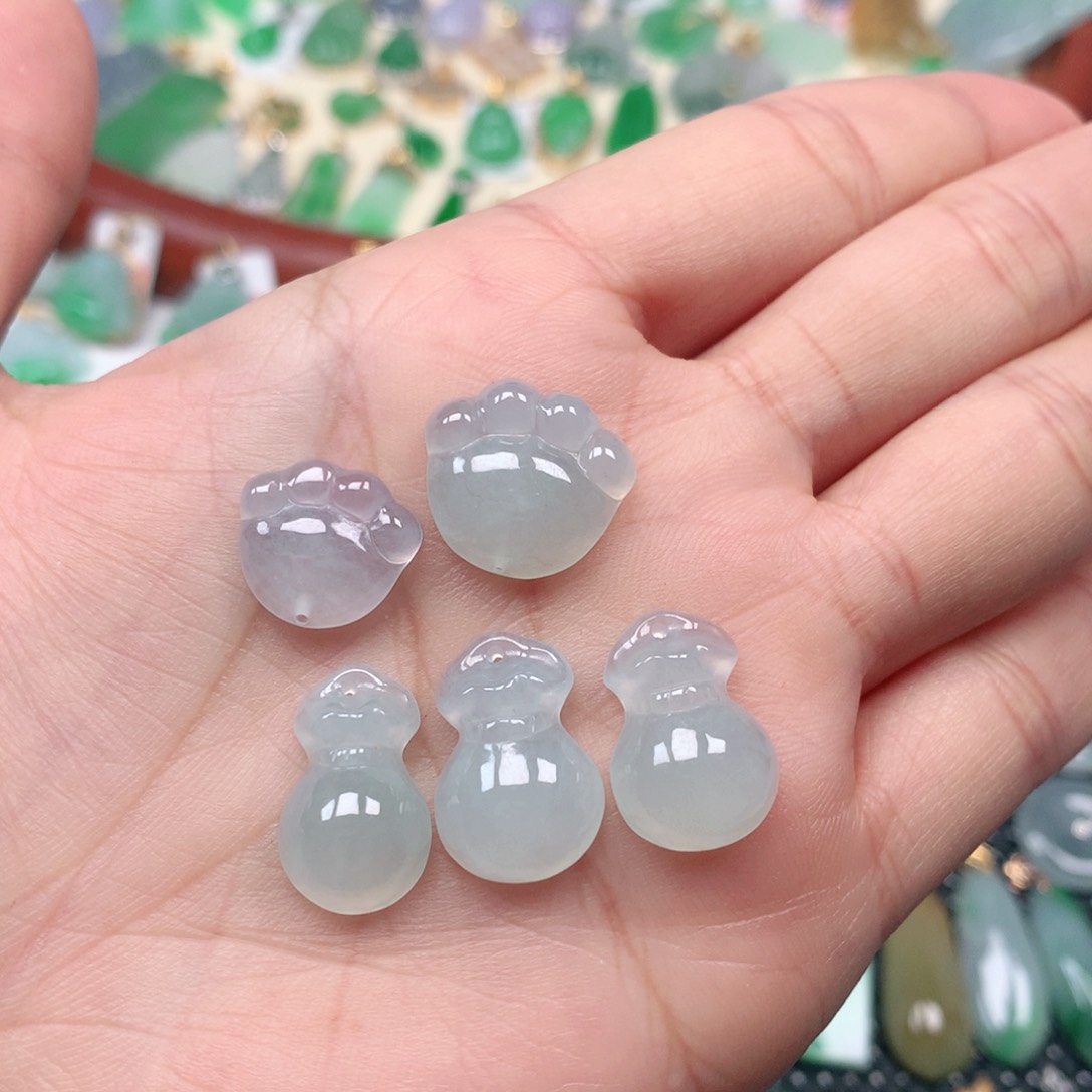 【闪购商品】翡翠吊坠(不含链)未镶嵌