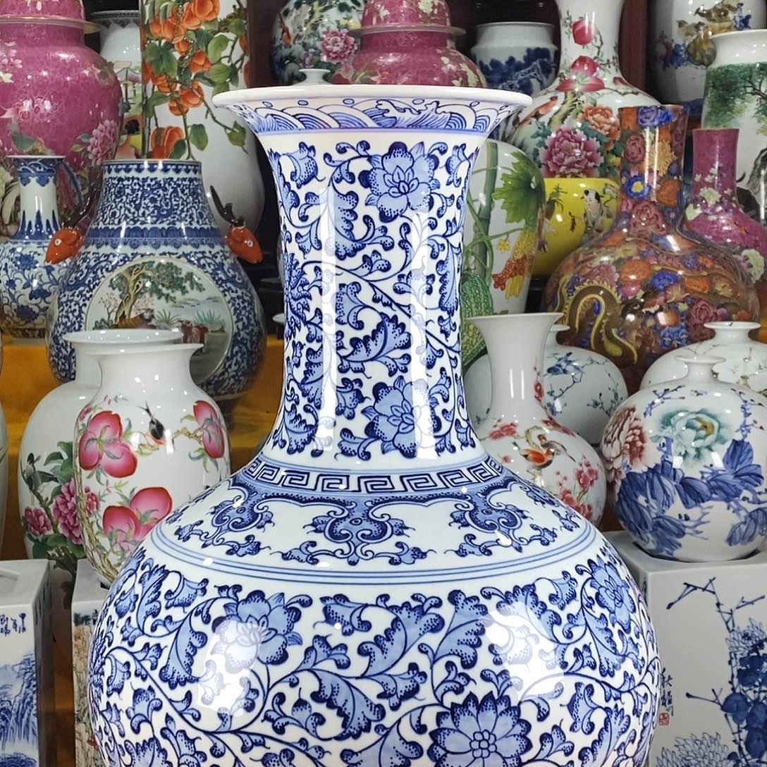 不***，陶摆件景德镇陶瓷青花赏瓶