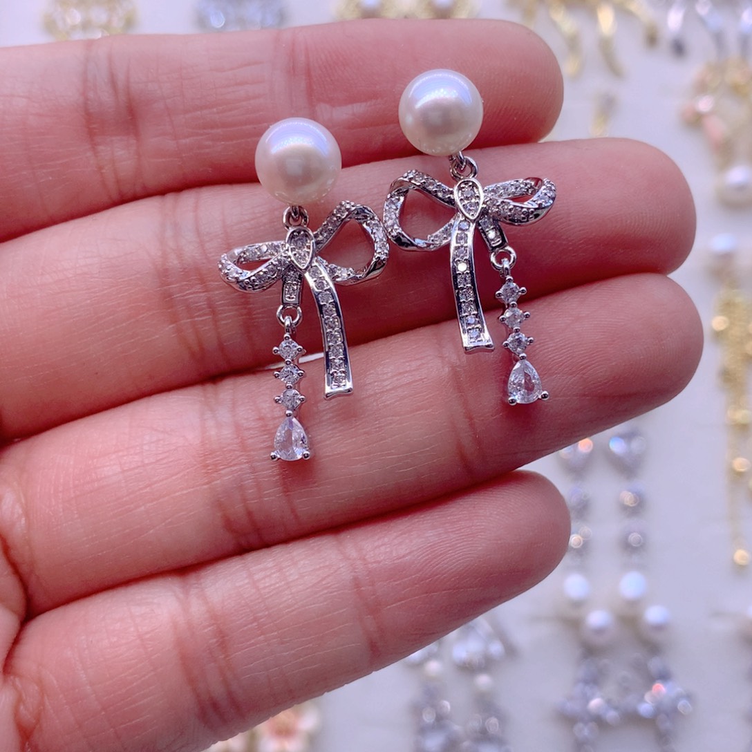 淡水珍珠合金耳饰