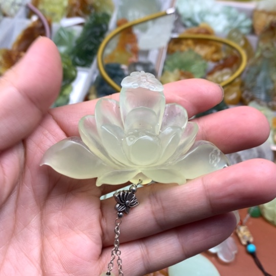 【闪购商品】蛇纹石玉颈饰未镶嵌