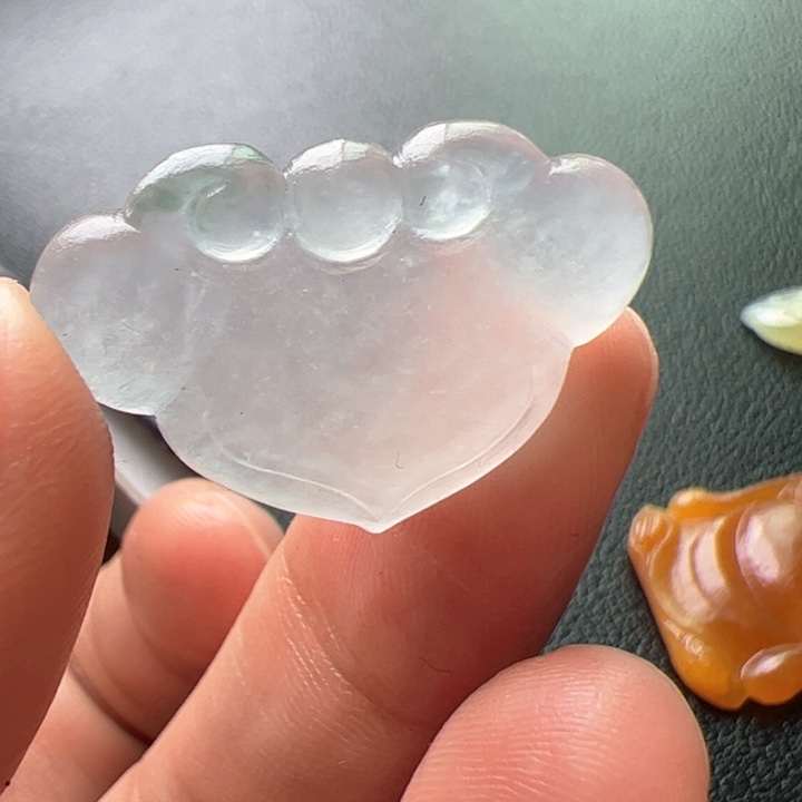 定制翡翠未镶嵌自然光