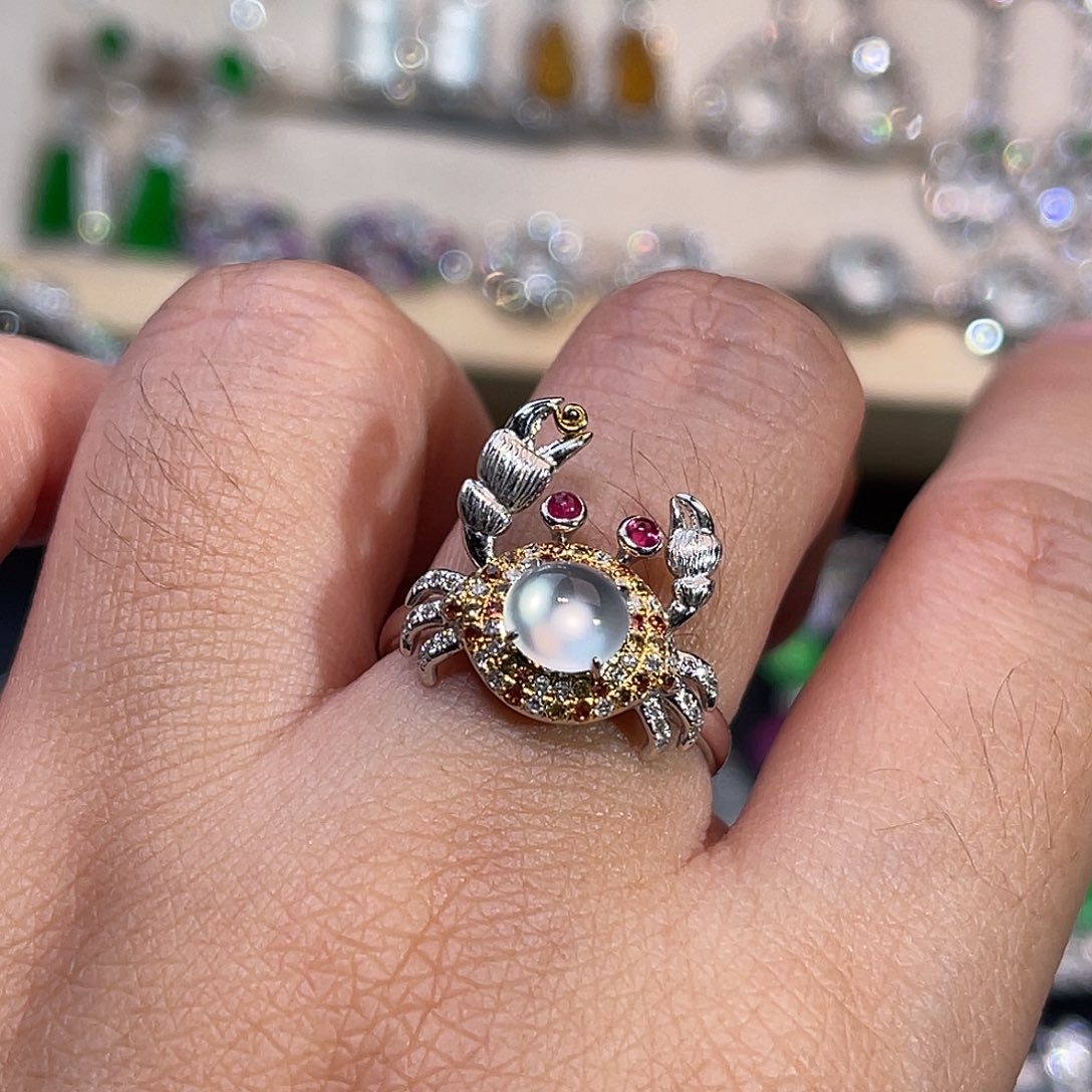 翡翠18K金镶嵌戒指螃蟹