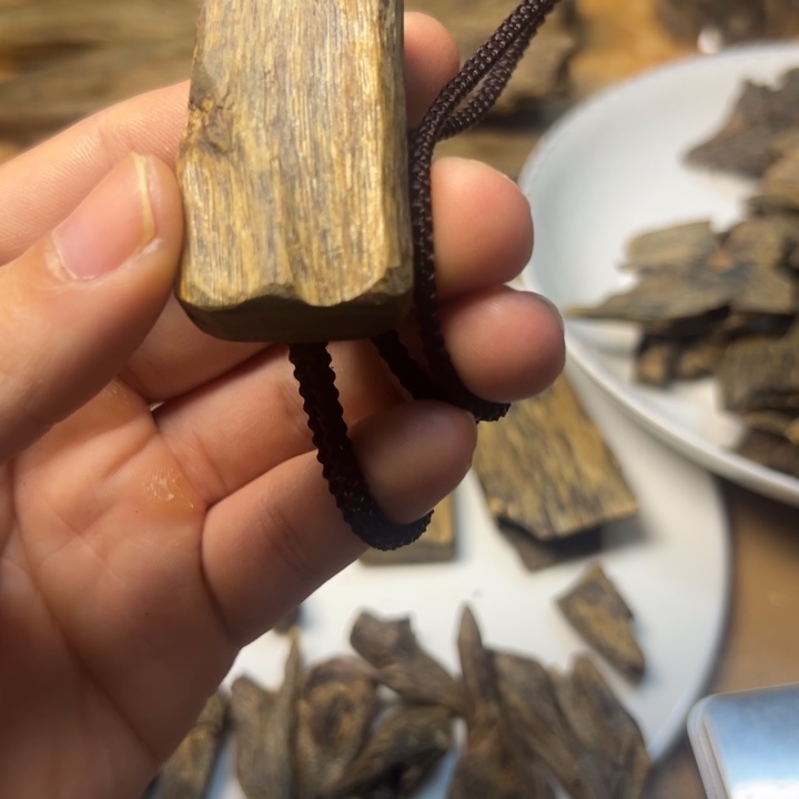 沉香碎屑沉香糖结15克