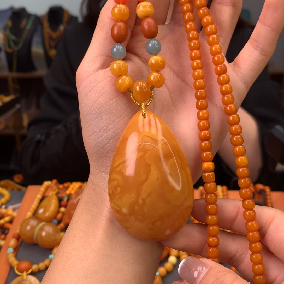 蜜蜡颈饰未镶嵌天然