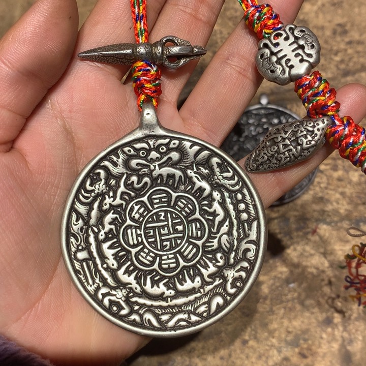 琉璃颈饰喜欢的朋友