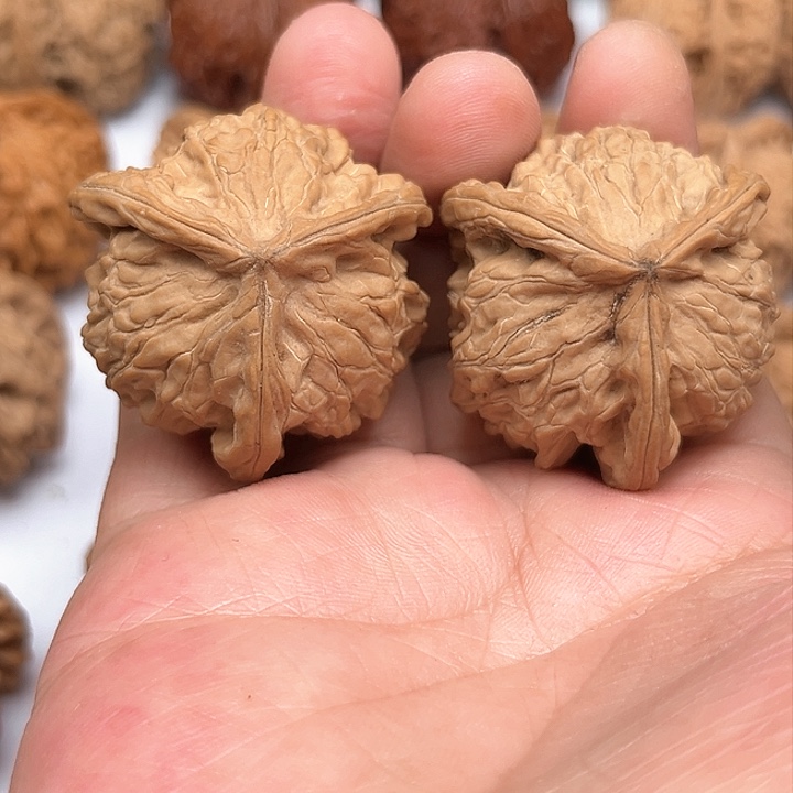 文玩核桃吊坠@**鱼我想要