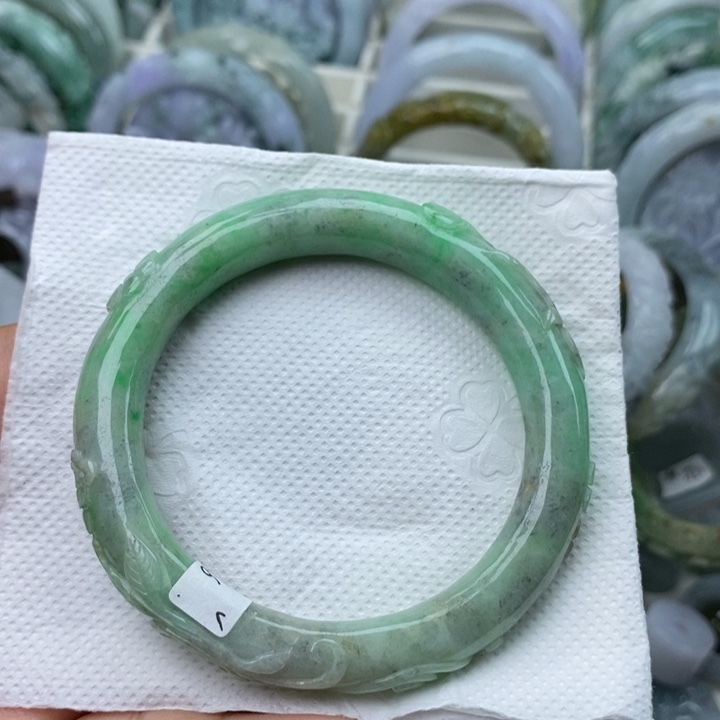 翡翠未镶嵌手镯53.3圆条