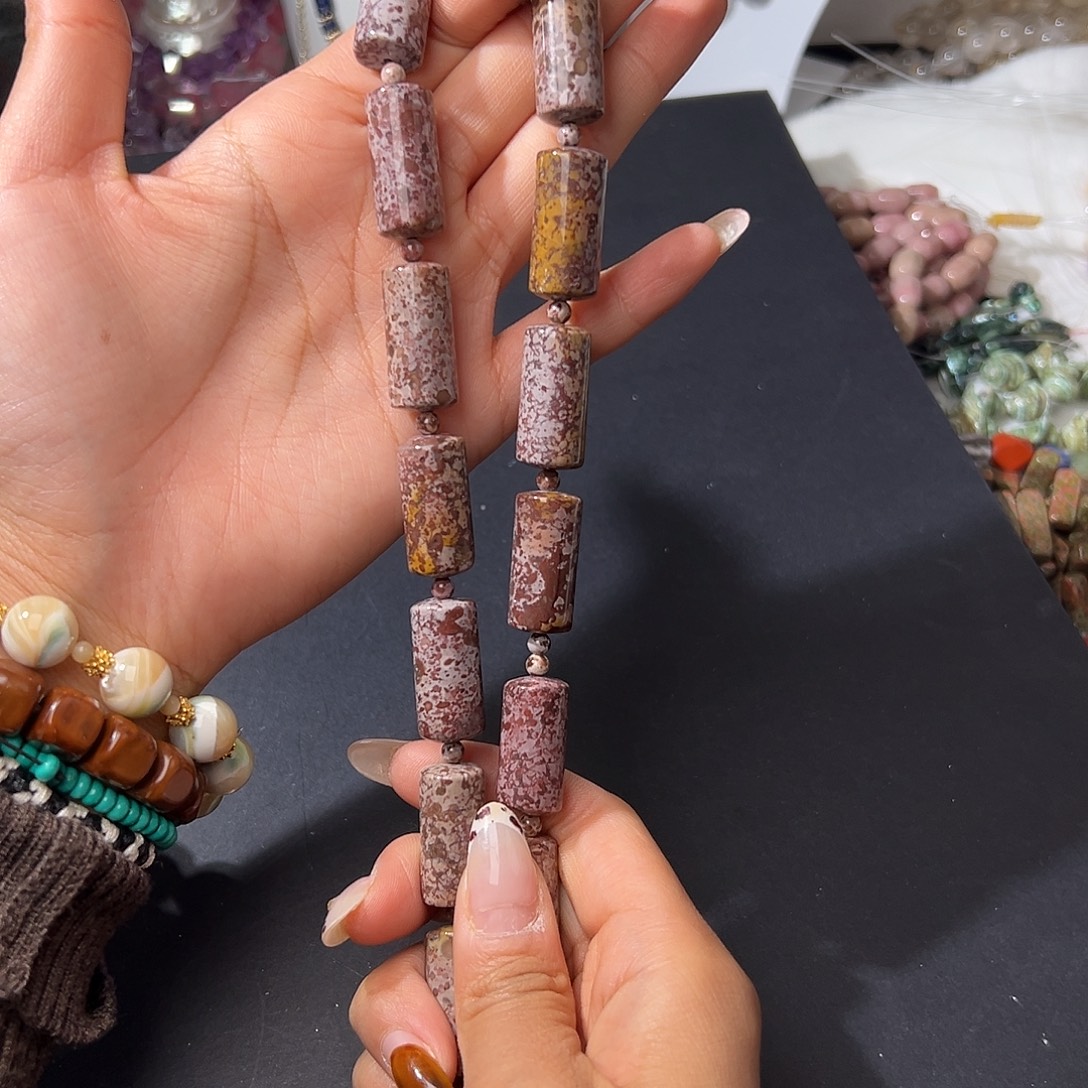 玛瑙/玉髓合金珠宝半成品Ｙ89，天然石桶珠一条