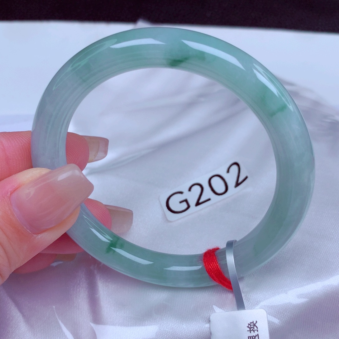 翡翠未镶嵌手镯手镯