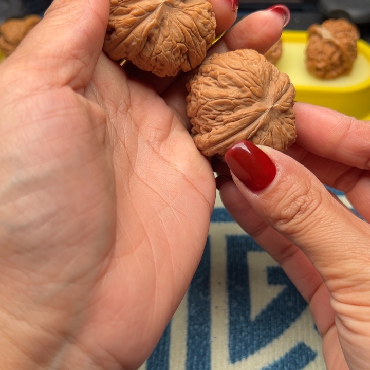 吊坠桃核文玩玉尊